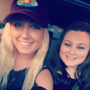 Meet your Posher, Tori